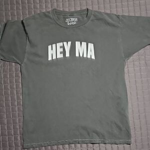 Hey Ma Graphic T-Shirt
